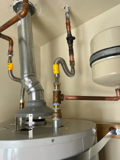 Water heater installation and plumbing repair in Northbrook